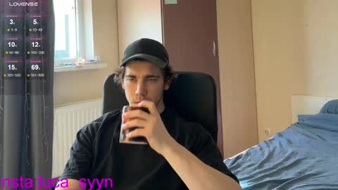 Snapshot of luca_syn chatting on 5, 10, 2025 Luca S online show from 5, 10, 2025