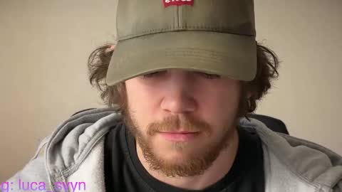 Snapshot of luca_syn chatting on 22, 11, 2025 Luca S online show from 22, 11, 2025