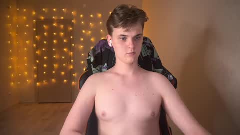 Snapshot of lucas_dany chatting on 12, 1, 2025 Lucas Gill online show from 12, 1, 2025