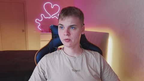 Snapshot of lucas_dany chatting on 17, 9, 2025 Lucas Gill online show from 17, 9, 2025