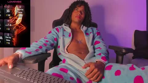 Snapshot of lucas_eevans07 chatting on 3, 3, 2025 online show from 3, 3, 2025