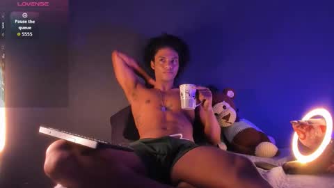 Snapshot of lucas_eevans07 chatting on 11, 9, 2025 online show from 11, 9, 2025