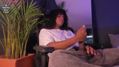 Snapshot of lucas_eevans07 chatting on 22, 10, 2025 online show from 22, 10, 2025