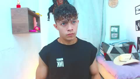 Snapshot of lucas_luxx1 chatting on 18, 9, 2025 Lucas Luxx online show from 18, 9, 2025