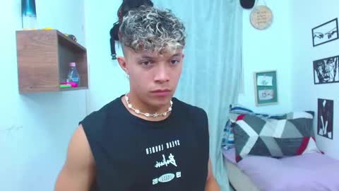 Snapshot of lucas_luxx1 chatting on 8, 10, 2025 Lucas Luxx online show from 8, 10, 2025