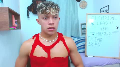 Snapshot of lucas_luxx1 chatting on 17, 10, 2025 Lucas Luxx online show from 17, 10, 2025