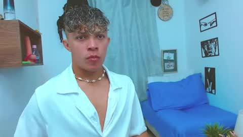 Lucas Luxx online show from 1, 11, 2025