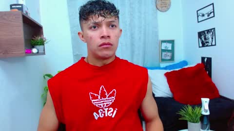 Lucas Luxx online show from 14, 2, 2026