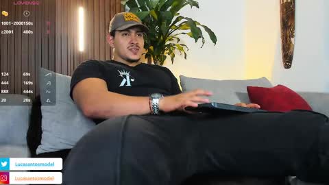 Snapshot of lucasanto_ chatting on 13, 5, 2026 LUCA SANTOS online show from 13, 5, 2026