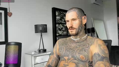 Snapshot of lucasexclusive chatting on 6, 1, 2025 lucasexclusive online show from 6, 1, 2025