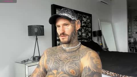 Snapshot of lucasexclusive chatting on 7, 1, 2025 lucasexclusive online show from 7, 1, 2025