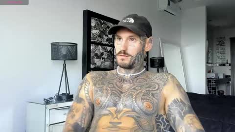 Snapshot of lucasexclusive chatting on 10, 1, 2025 lucasexclusive online show from 10, 1, 2025