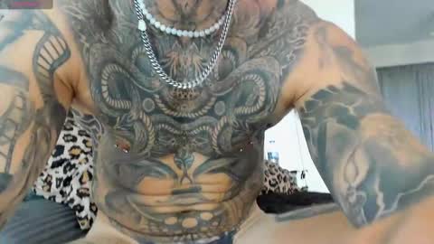 Snapshot of lucasexclusive chatting on 1, 2, 2025 lucasexclusive online show from 1, 2, 2025