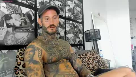 Snapshot of lucasexclusive chatting on 12, 3, 2025 lucasexclusive online show from 12, 3, 2025