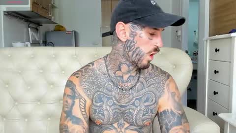 Snapshot of lucasexclusive chatting on 17, 9, 2025 lucasexclusive online show from 17, 9, 2025