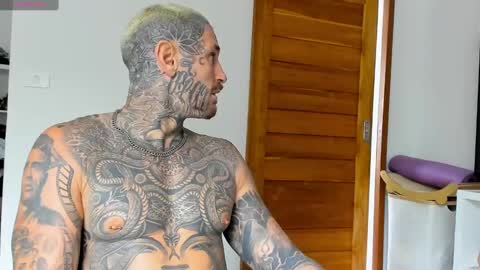 Snapshot of lucasexclusive chatting on 24, 9, 2025 lucasexclusive online show from 24, 9, 2025