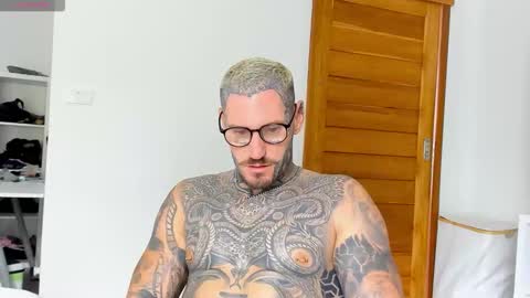 Snapshot of lucasexclusive chatting on 3, 10, 2025 lucasexclusive online show from 3, 10, 2025