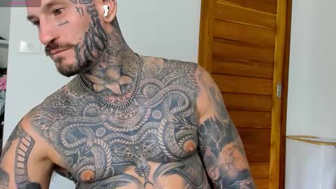 Snapshot of lucasexclusive chatting on 5, 10, 2025 lucasexclusive online show from 5, 10, 2025