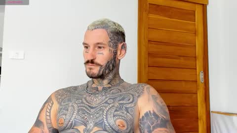 Snapshot of lucasexclusive chatting on 19, 10, 2025 lucasexclusive online show from 19, 10, 2025