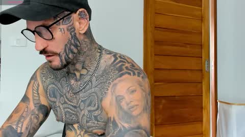 Snapshot of lucasexclusive chatting on 20, 10, 2025 lucasexclusive online show from 20, 10, 2025