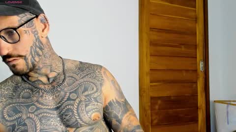 Snapshot of lucasexclusive chatting on 26, 10, 2025 lucasexclusive online show from 26, 10, 2025