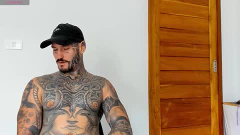 Snapshot of lucasexclusive chatting on 27, 10, 2025 lucasexclusive online show from 27, 10, 2025