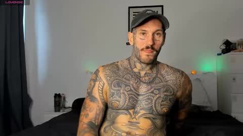 Snapshot of lucasexclusive chatting on 31, 10, 2025 lucasexclusive online show from 31, 10, 2025