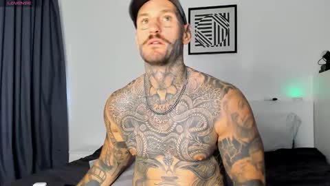 Snapshot of lucasexclusive chatting on 4, 11, 2025 lucasexclusive online show from 4, 11, 2025