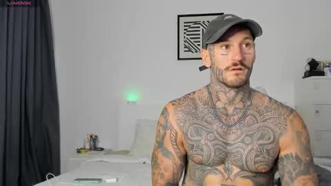 Snapshot of lucasexclusive chatting on 5, 11, 2025 lucasexclusive online show from 5, 11, 2025