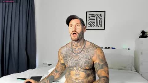 Snapshot of lucasexclusive chatting on 10, 11, 2025 lucasexclusive online show from 10, 11, 2025