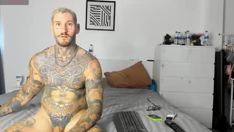 Snapshot of lucasexclusive chatting on 17, 11, 2025 lucasexclusive online show from 17, 11, 2025