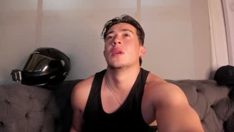 luccagrey online show from 11, 11, 2025