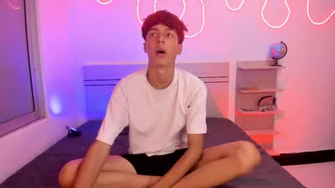 Luccas Ferreira online show from 2, 11, 2025