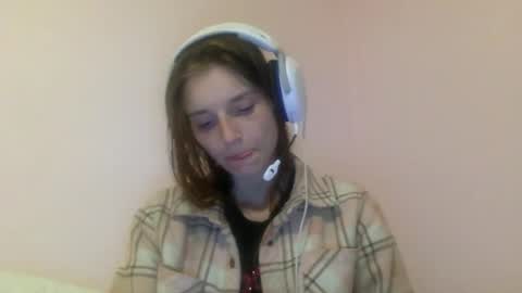 Snapshot of luci_layne chatting on 15, 7, 2026 Luci Layne online show from 15, 7, 2026