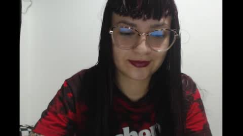 Snapshot of lucia_d_carton chatting on 3, 5, 2026 Lulu DCarton online show from 3, 5, 2026