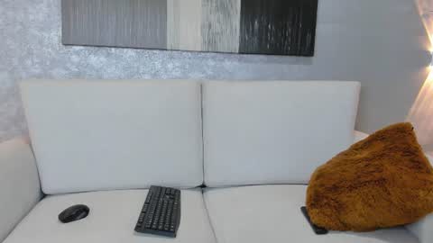 Snapshot of lucia_janne chatting on 23, 6, 2026 Lucla online show from 23, 6, 2026
