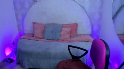 Snapshot of lucia_janne chatting on 9, 7, 2026 Lucla online show from 9, 7, 2026