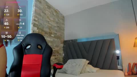 Snapshot of lucia_khan chatting on 30, 4, 2026 L u c i a online show from 30, 4, 2026