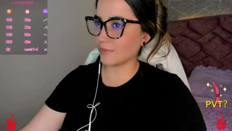 Snapshot of lucia_star_ chatting on 2, 12, 2024 lucia star online show from 2, 12, 2024