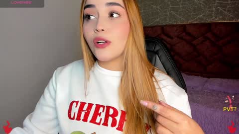 Snapshot of lucia_star_ chatting on 24, 1, 2025 lucia star online show from 24, 1, 2025