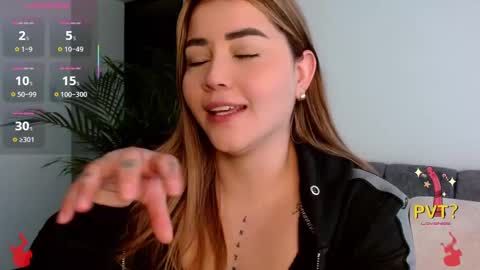 Snapshot of lucia_star_ chatting on 13, 10, 2025 lucia star online show from 13, 10, 2025