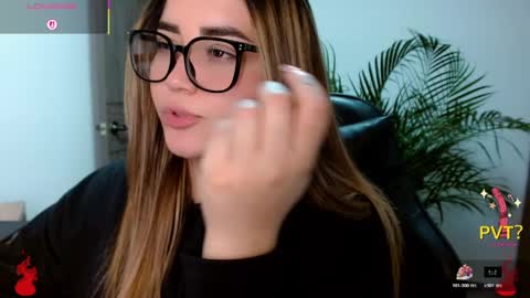 Snapshot of lucia_star_ chatting on 27, 4, 2026 lucia star online show from 27, 4, 2026