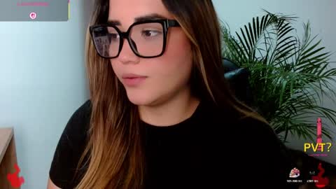 Snapshot of lucia_star_ chatting on 30, 5, 2026 lucia star online show from 30, 5, 2026