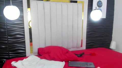 Lucia Vonne online show from 20, 2, 2025