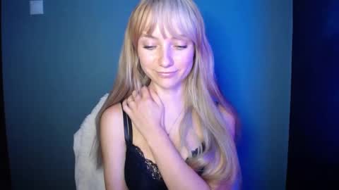 Lucy online show from 25, 9, 2025