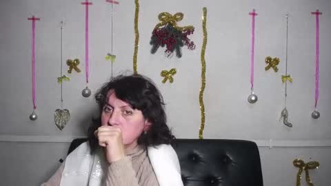 Snapshot of luciami chatting on 24, 12, 2024 LuciaMi online show from 24, 12, 2024