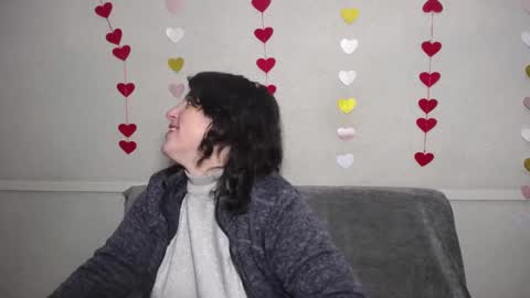 Snapshot of luciami chatting on 15, 2, 2025 LuciaMi online show from 15, 2, 2025