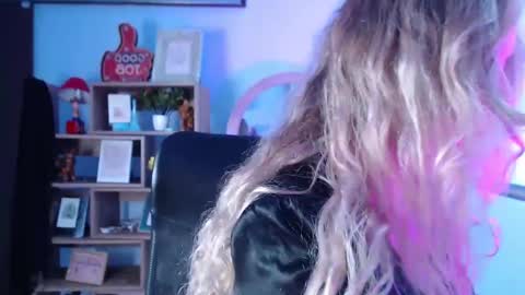 Snapshot of luciana_evaans chatting on 27, 1, 2025 Luciana Evans online show from 27, 1, 2025