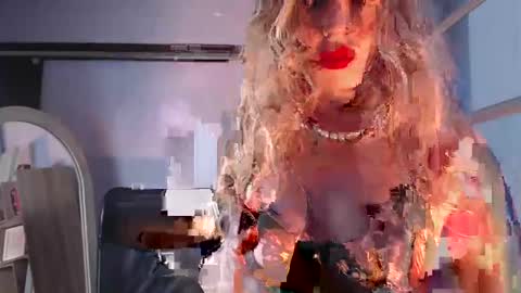 Snapshot of luciana_evaans chatting on 7, 3, 2025 Luciana Evans online show from 7, 3, 2025