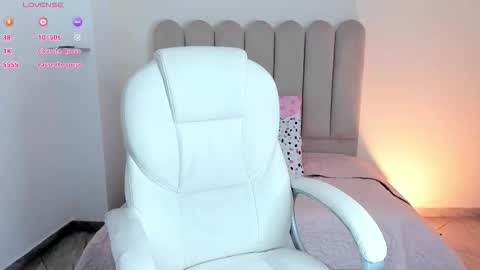 Snapshot of luciana_fuster18 chatting on 21, 9, 2025 Luciana online show from 21, 9, 2025